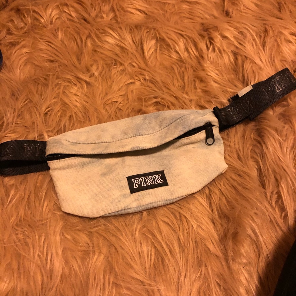 Victoria Secret Pink Fannypack